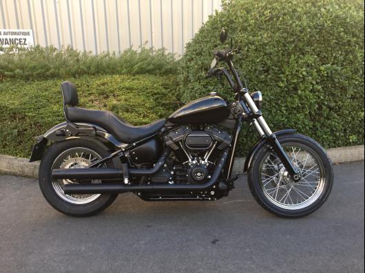 HARLEY-DAVIDSON SOFTAIL STREET BOB 1745