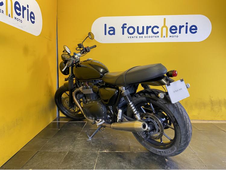 TRIUMPH STREET TWIN  900