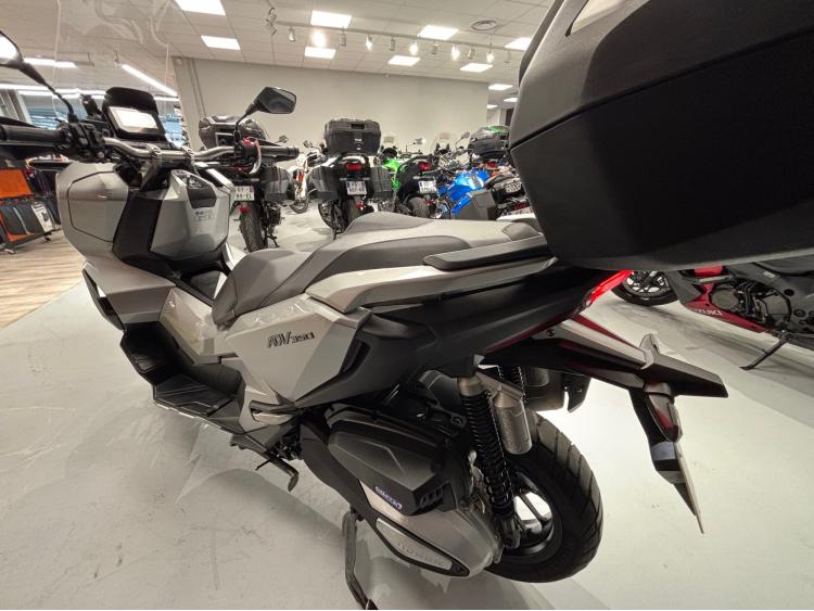 HONDA ADV 350