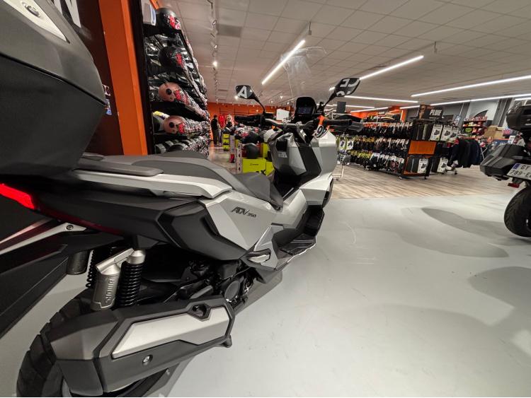 HONDA ADV 350
