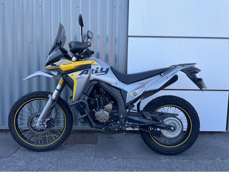 VOGE 300 RALLY FAIBLE KILOMETRAGE 
