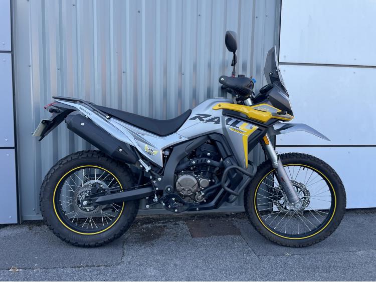 VOGE 300 RALLY FAIBLE KILOMETRAGE 