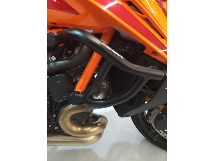 KTM 1390 SUPER DUKE R