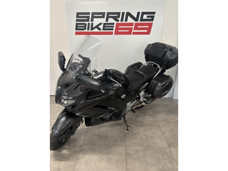 YAMAHA FJR 1300 AE