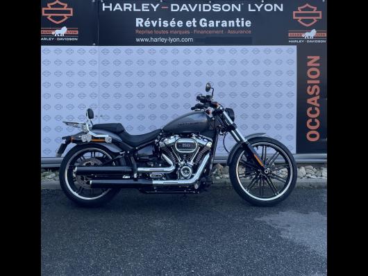 HARLEY-DAVIDSON SOFTAIL BREAKOUT 1868