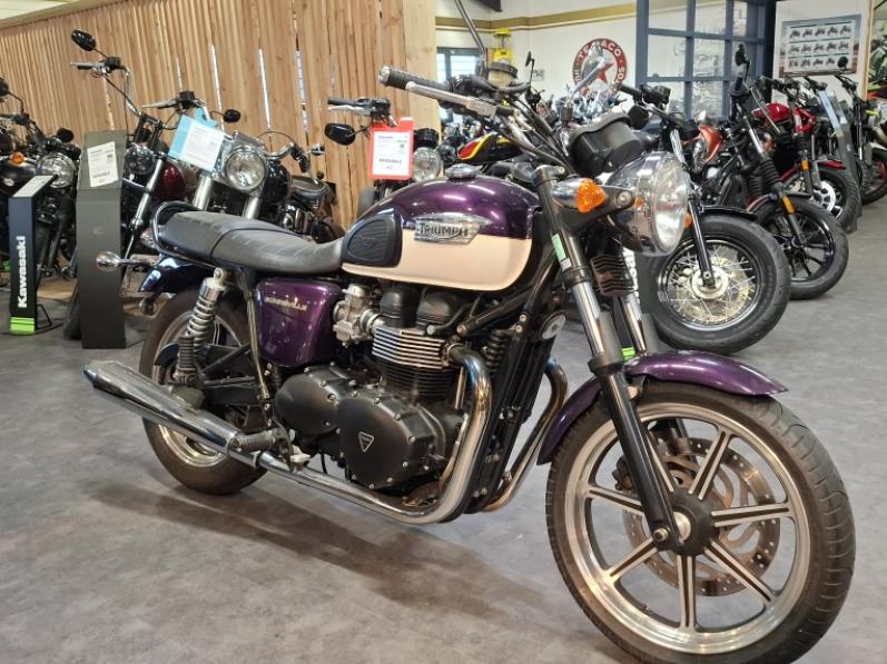 TRIUMPH Bonneville T100 SE
