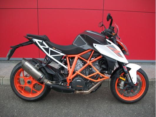 KTM 1290 SUPER DUKE R