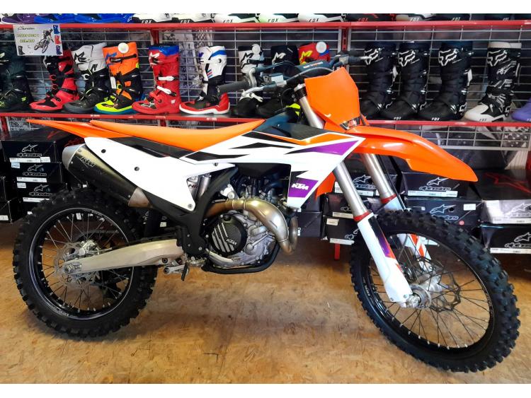 KTM 450 SX-F 29 heures (à partir de 122€/mois)*