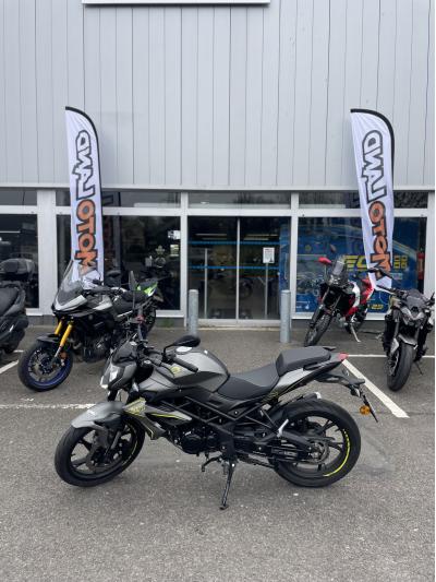 BENELLI BN125