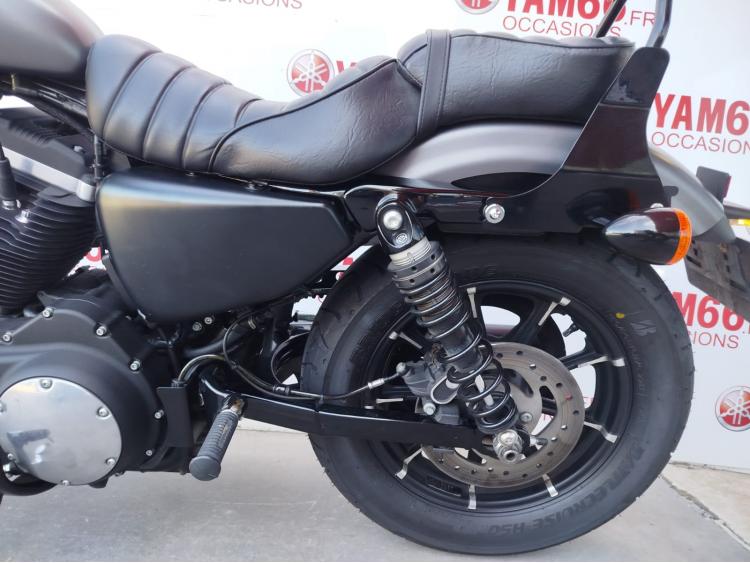 HARLEY-DAVIDSON SPORTSTER IRON 883 ABS - 1er main