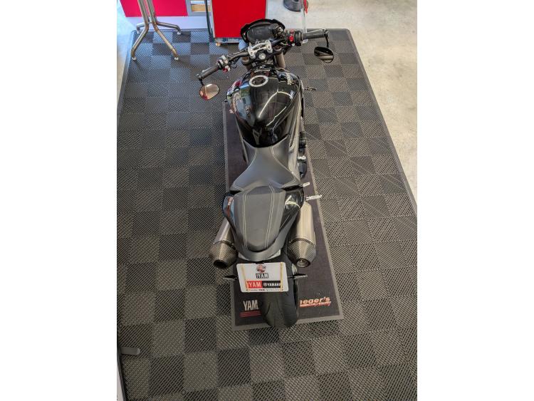 TRIUMPH SPEED TRIPLE 1050 S GARANTIE 1 AN 
