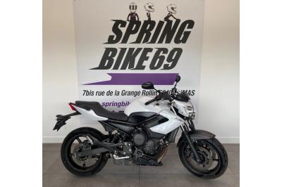 YAMAHA XJ6-N