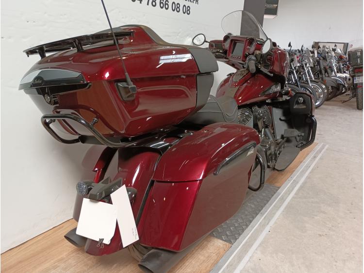 INDIAN ROADMASTER DARK HORSE