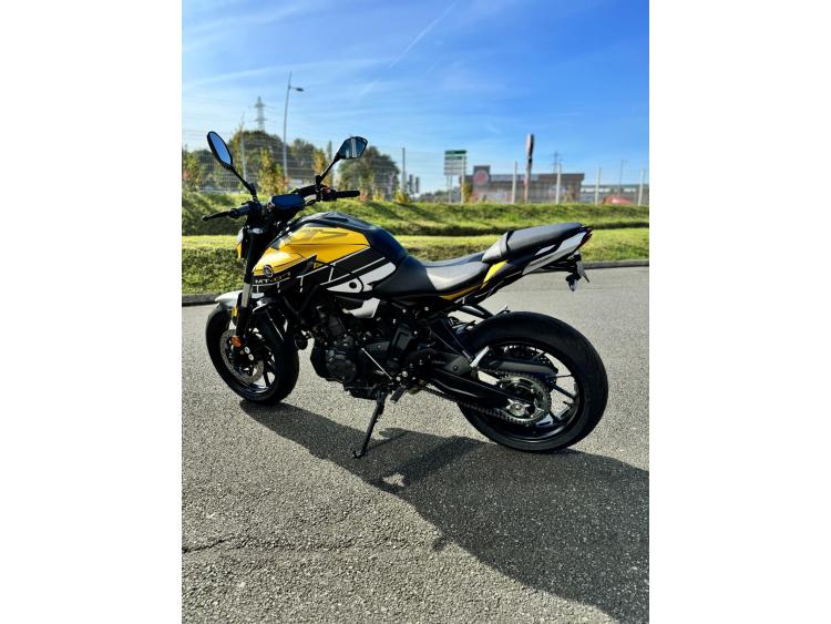 YAMAHA MT-07 (47.5CV)