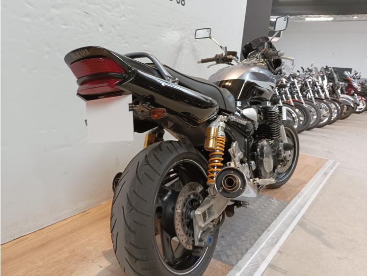 YAMAHA XJR 1300