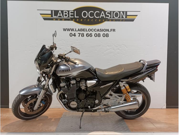 YAMAHA XJR 1300