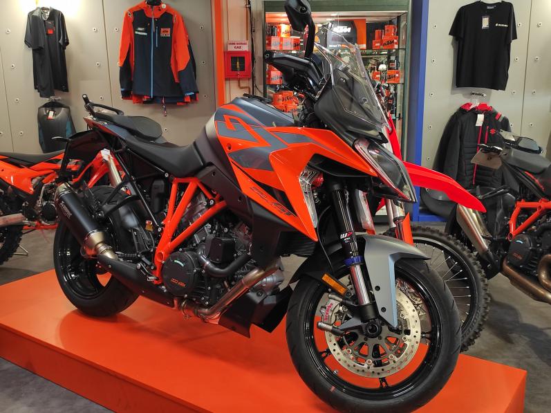 KTM 1290 SUPER DUKE GT