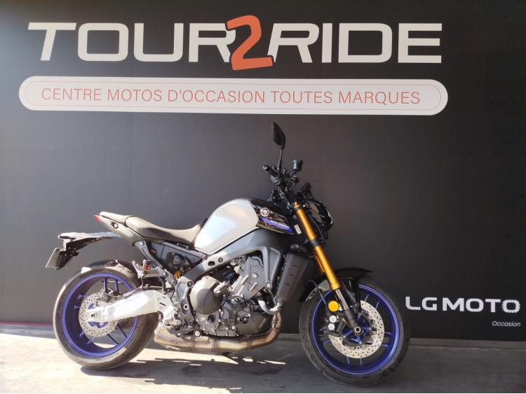 YAMAHA MT-09 SP - 1er main.