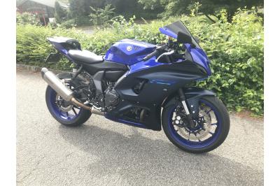 YAMAHA YZF-R7