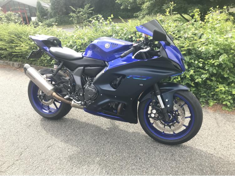 YAMAHA YZF-R7 A2