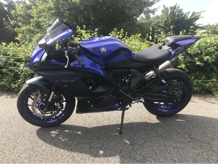 YAMAHA YZF-R7 A2