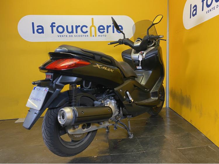 YAMAHA XMAX 125
