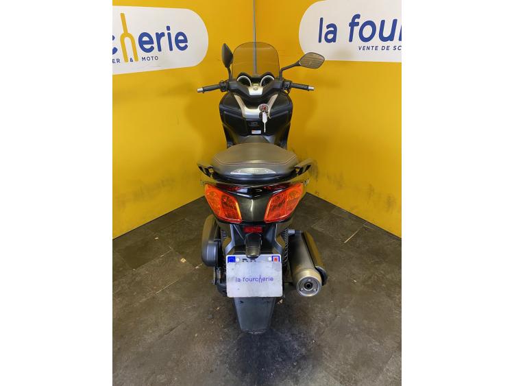 YAMAHA XMAX 125