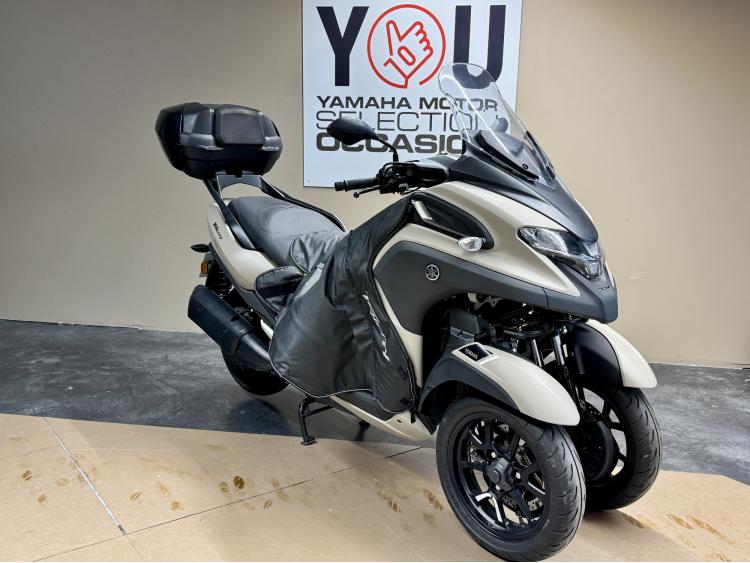 YAMAHA TRICITY 300