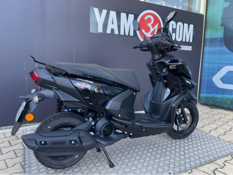YAMAHA RayZR 125