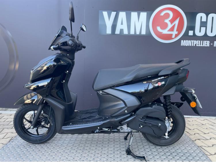 YAMAHA RayZR 125