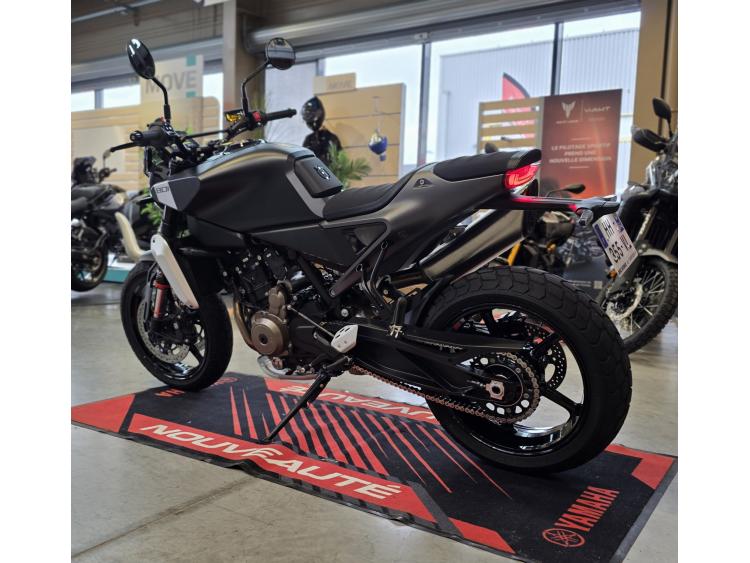 HUSQVARNA SVARTPILEN 801