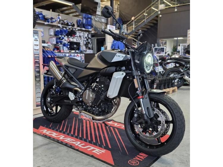 HUSQVARNA SVARTPILEN 801