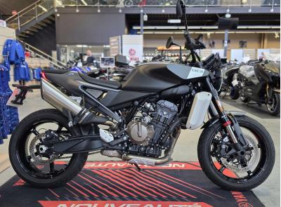 HUSQVARNA SVARTPILEN 801