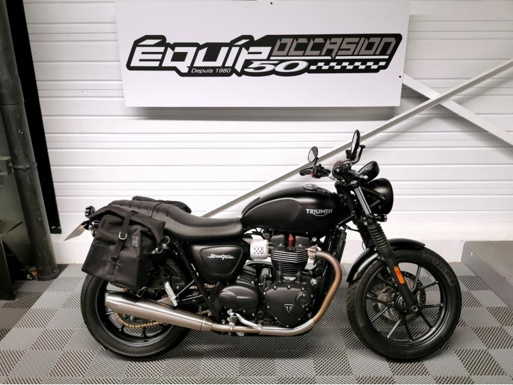 TRIUMPH STREET TWIN  900