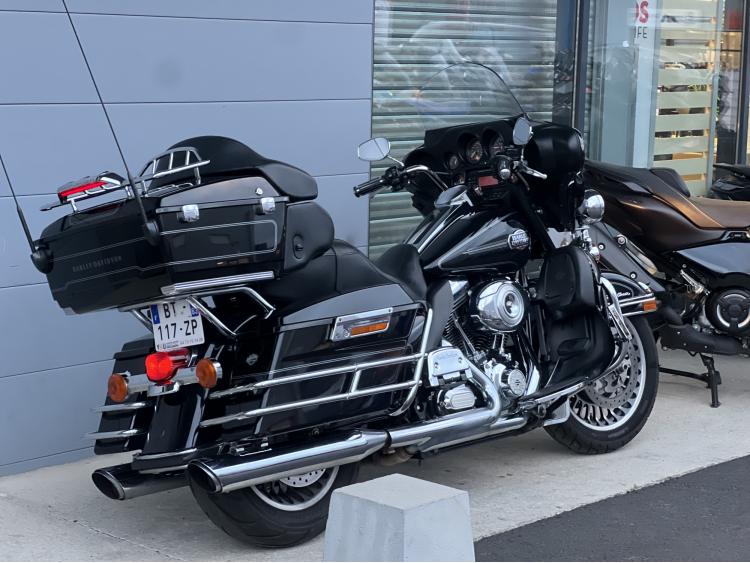 HARLEY-DAVIDSON ELECTRA GLIDE 1690 