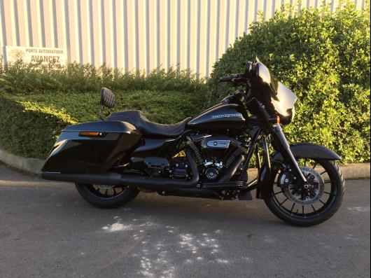 HARLEY-DAVIDSON TOURING STREET GLIDE 1868 SPECIAL