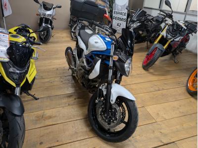 SUZUKI GLADIUS 650