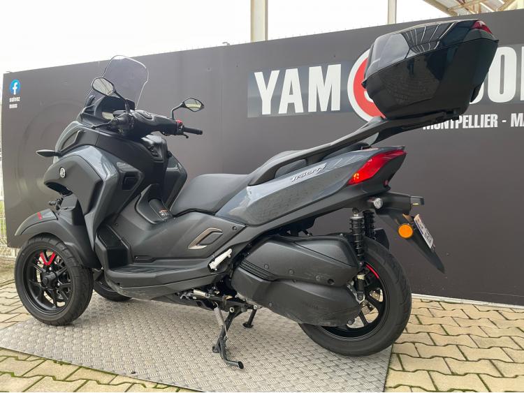 YAMAHA TRICITY 300