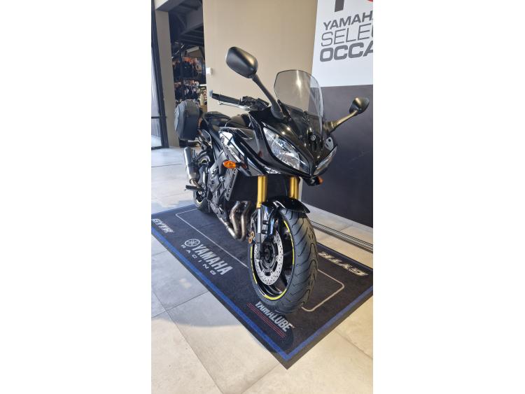 YAMAHA FZ8 S
