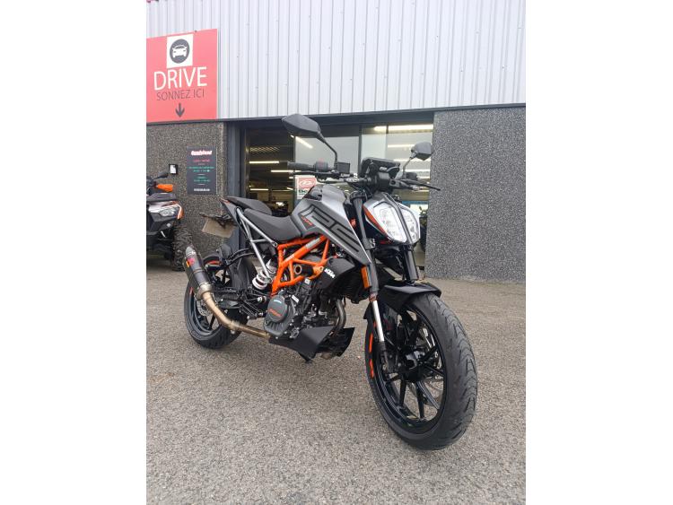 KTM 125 DUKE ABS + akrapovic
