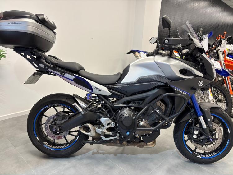 YAMAHA TRACER 900