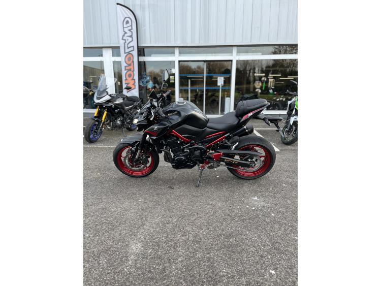KAWASAKI Z 900