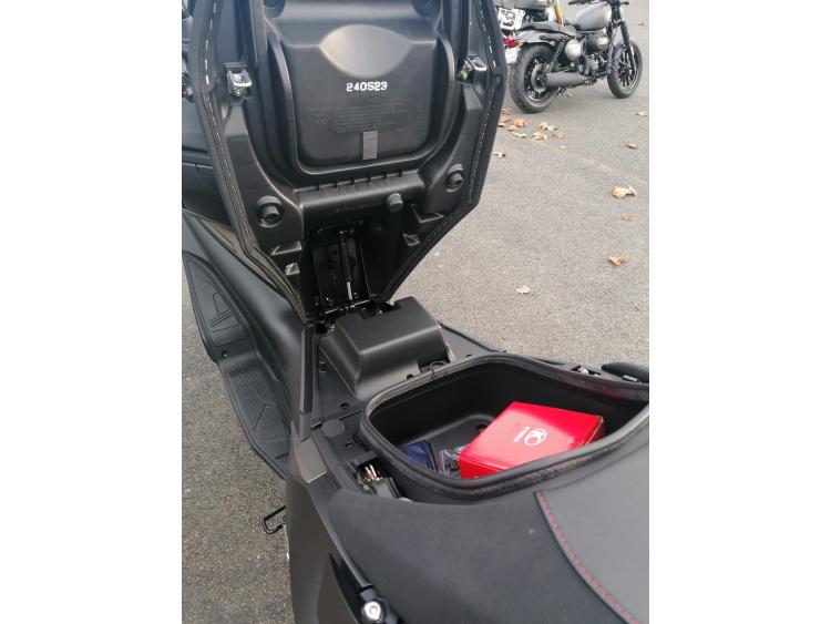 KYMCO XCITING 400 2024 EN DESTOCKAGE TARIF EXCEPTIONNEL 5990€ chez DSN MOTOS 33