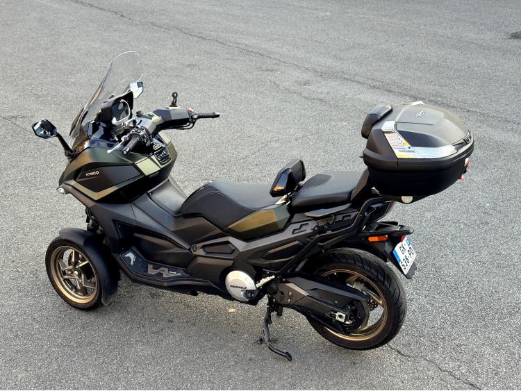 KYMCO CV3 550 top case piaggio mp3 400 500 530 ryker 900