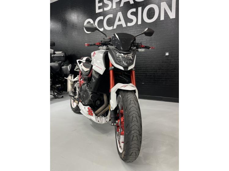 HONDA CB 750 HORNET