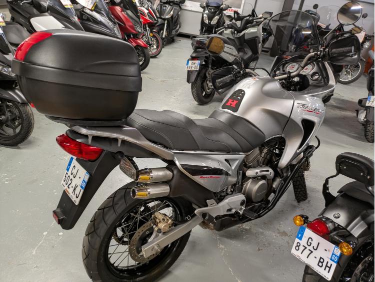 HONDA XL 700