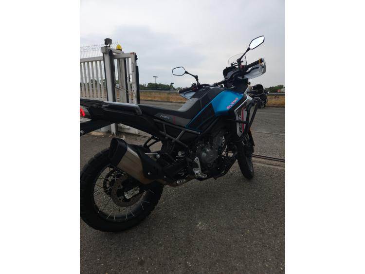 CF MOTO MT 450
