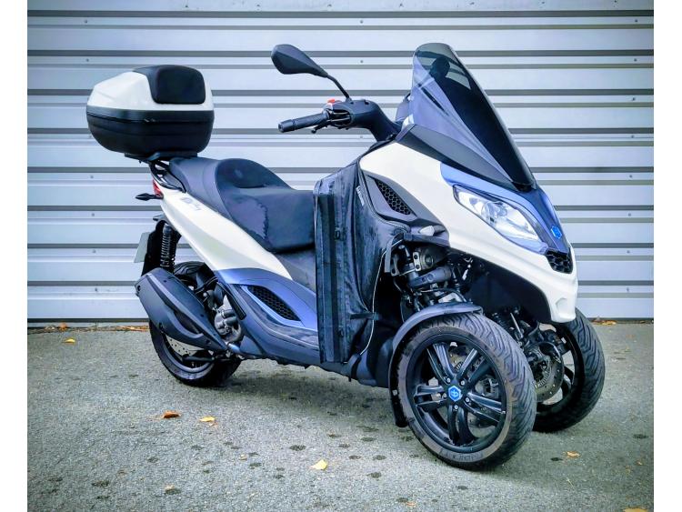 PIAGGIO MP3 300 HPE SPORT ABS ASR