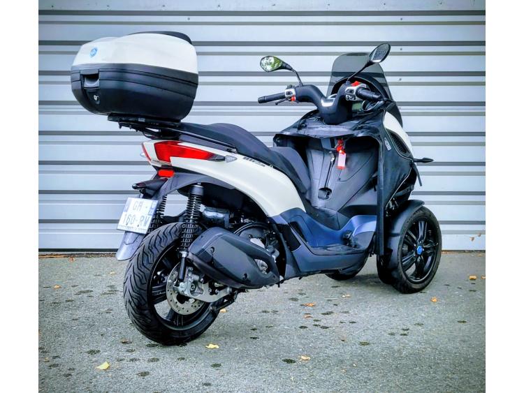 PIAGGIO MP3 300 HPE SPORT ABS ASR