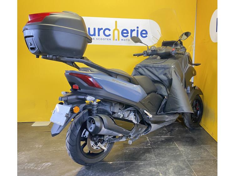 YAMAHA TRICITY 300